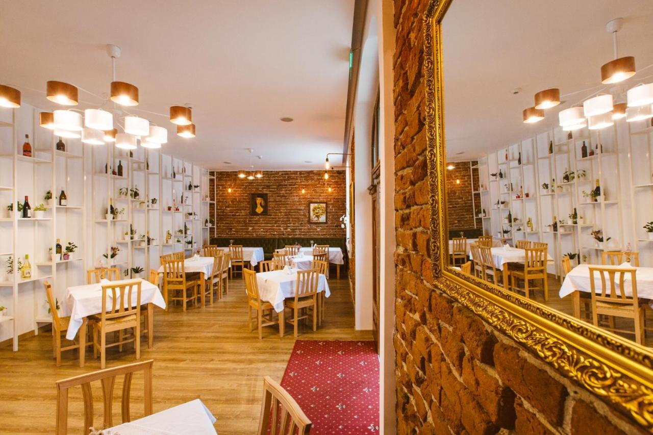 Casa Del Sole Hotel Alba Iulia Luaran gambar