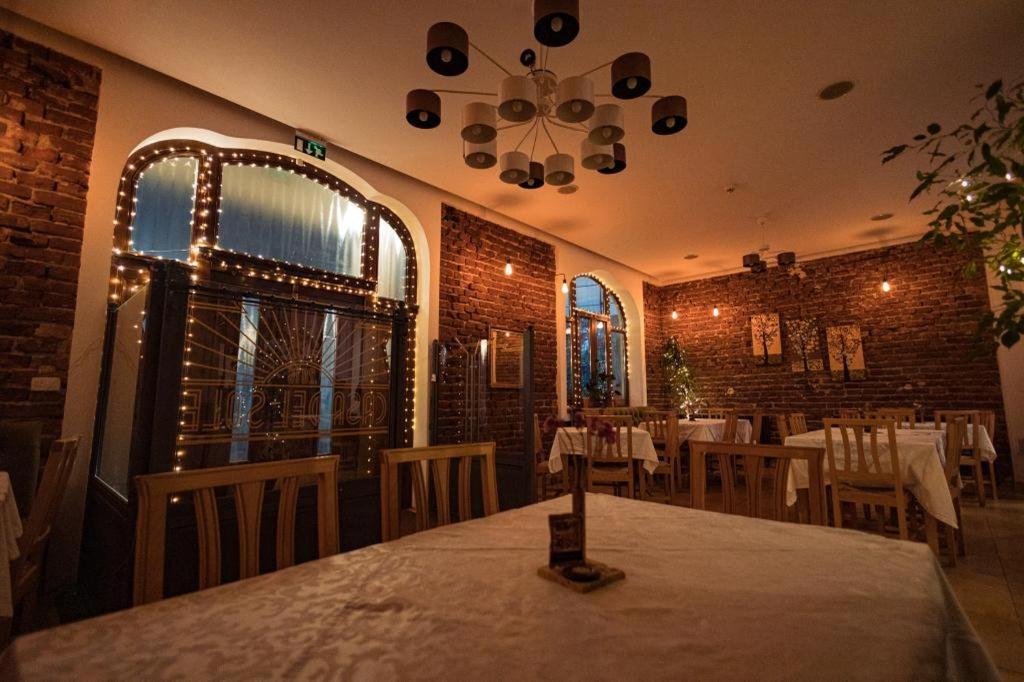 Casa Del Sole Hotel Alba Iulia Luaran gambar